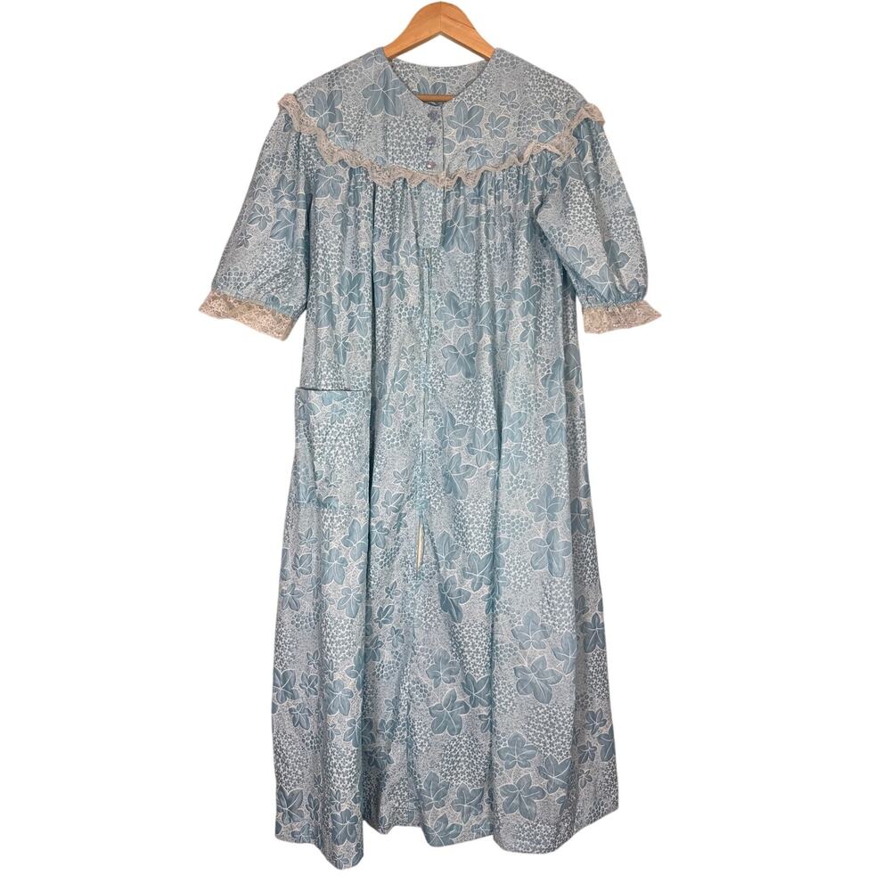 Vintage 70s Floral Blue House Dress Lace Trim Zip Up Coquette Grannycore OS